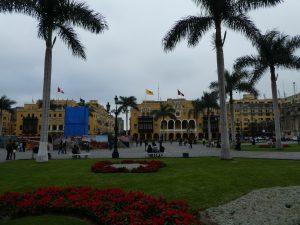 Lima, Plaza des Armas