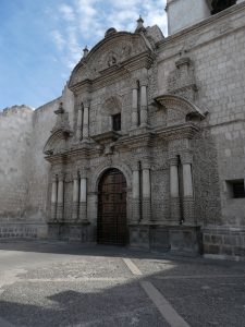 Die älteste Kirche von Arequipa, südamerikanischer Barock