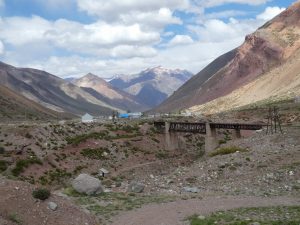 (Las Cuevas--Puente del Inca)